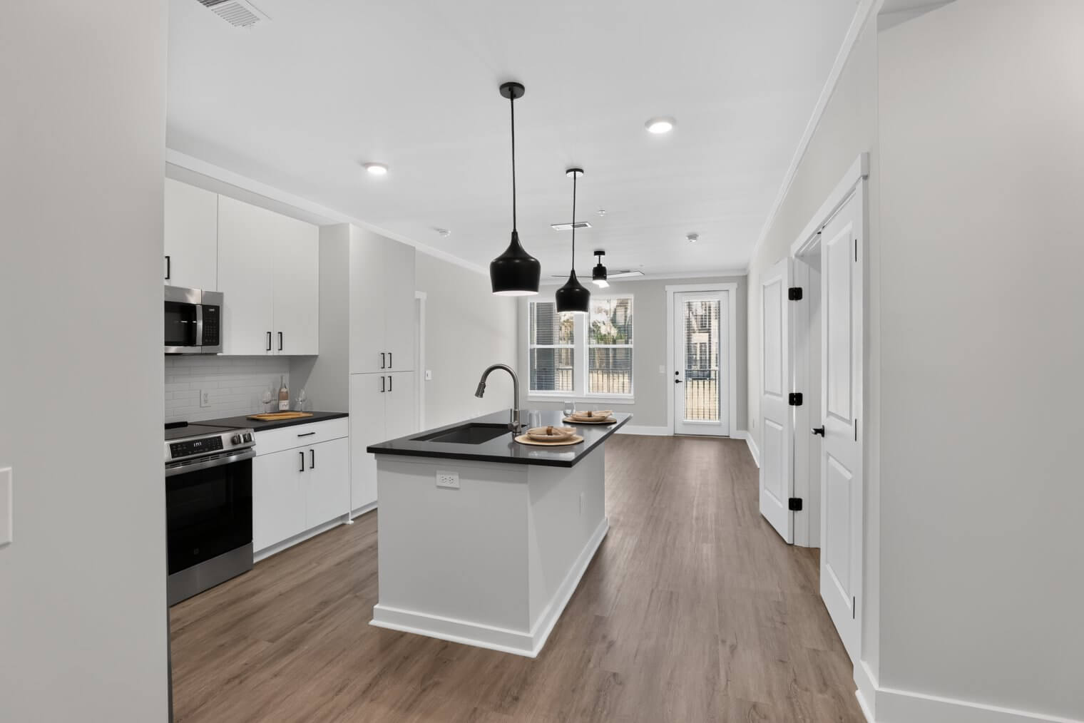 19 201 hills rd 5289